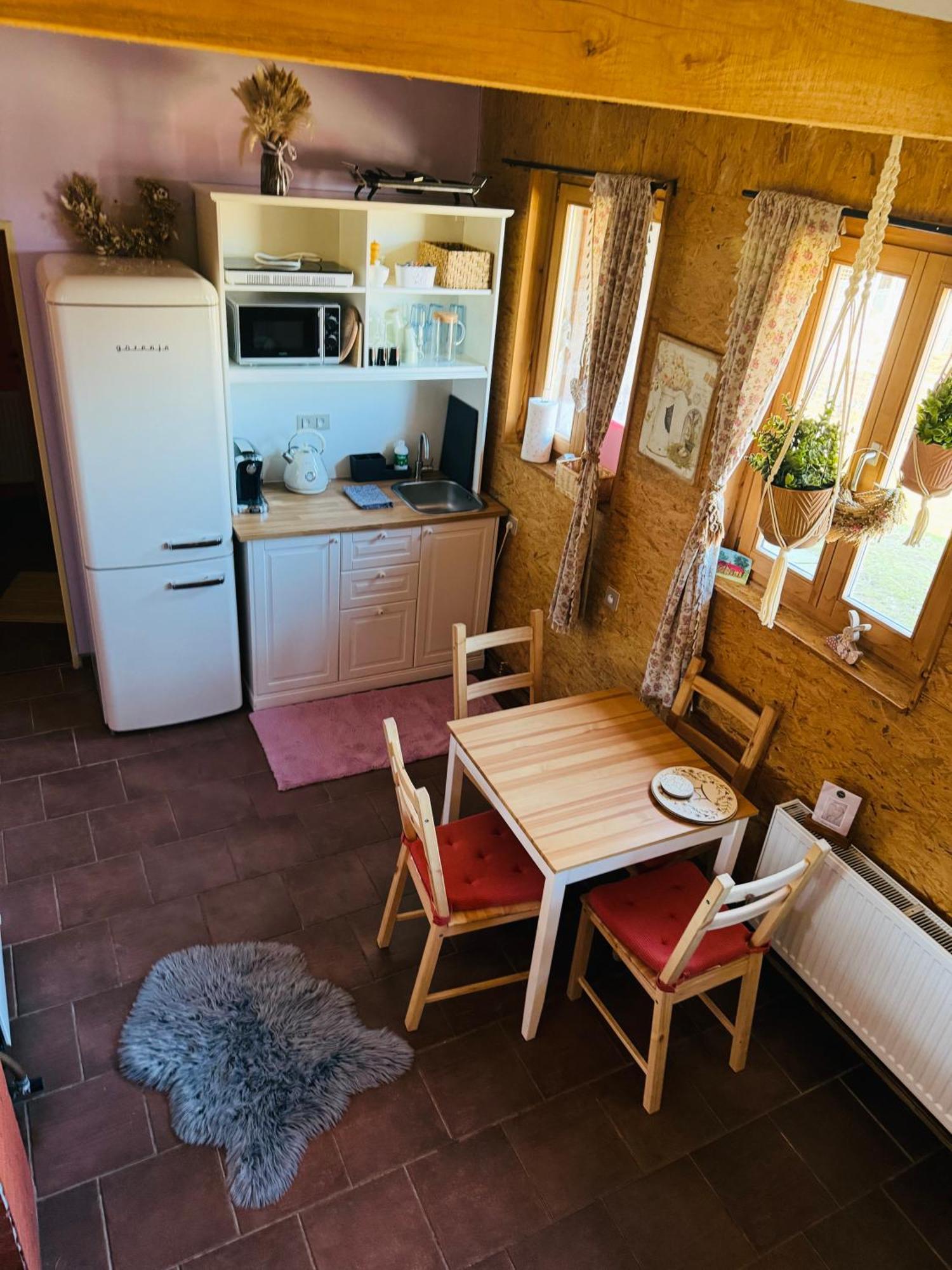 Ubytování na Ranči pod Lovošem Velemin Exterior foto
